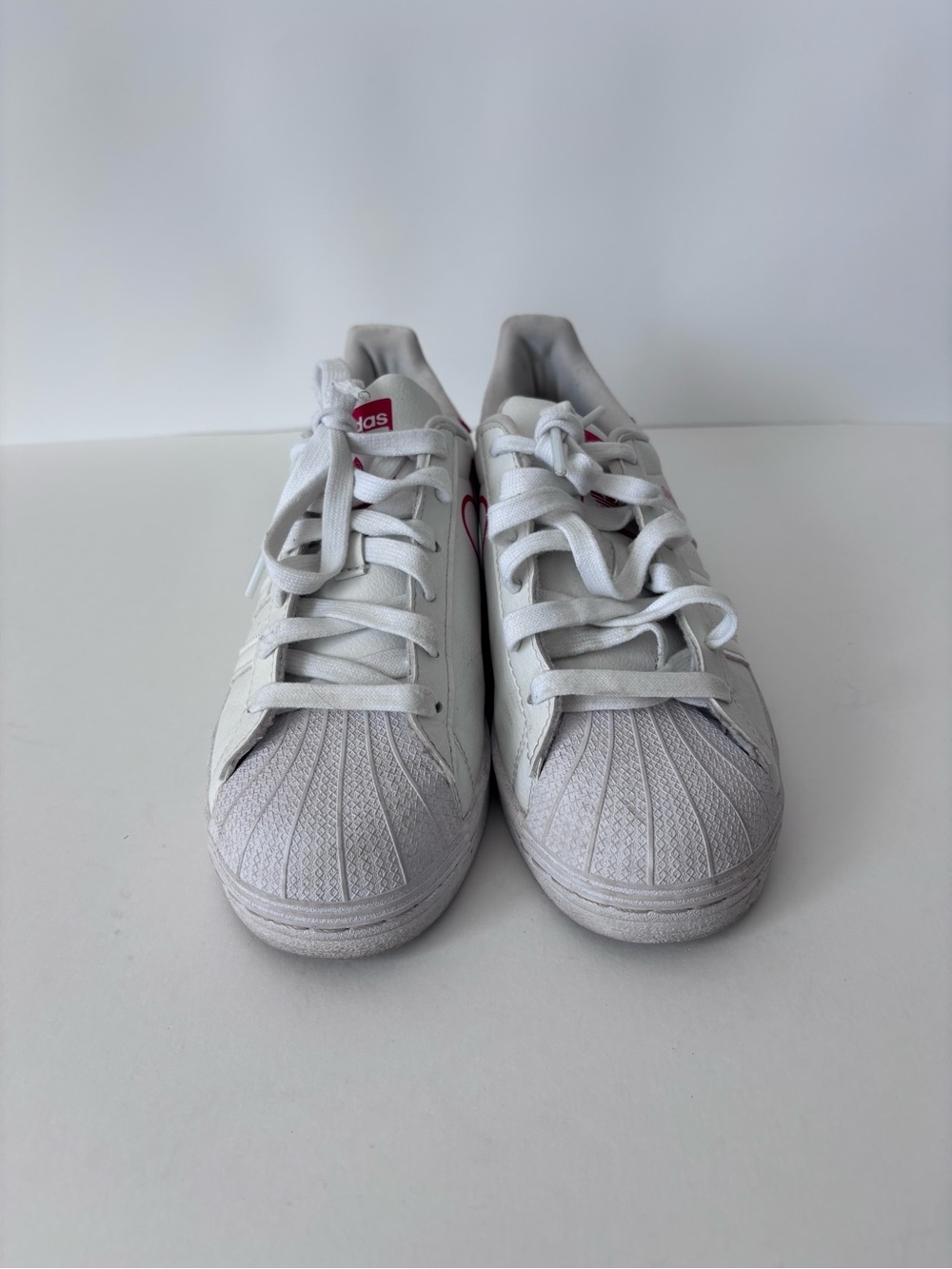 adidas Originals Superstar J 'Heart' White/Scarlet Red Shoes FW0817 Youth Size 5 - Picture 3 of 15